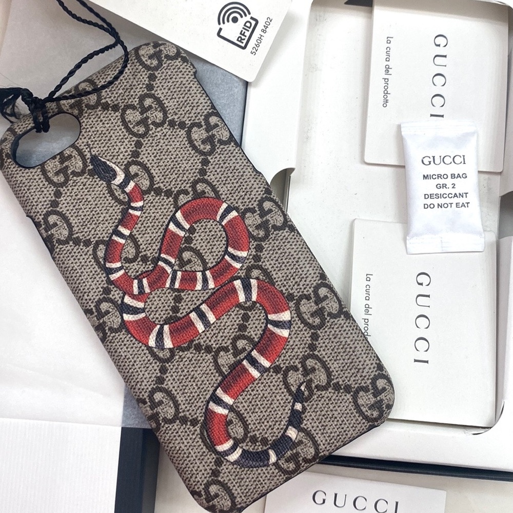 New Gucci Supreme Monogram Kingsnake iPhone 7 Case Cover, New in Box, - Picture 5 of 9
